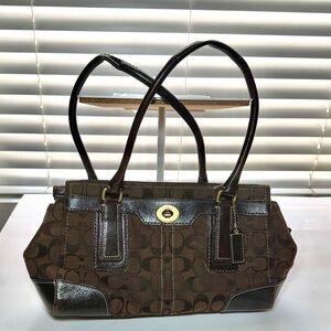Coach Hampton YK2 bag purse shoulder handbag brown logo C